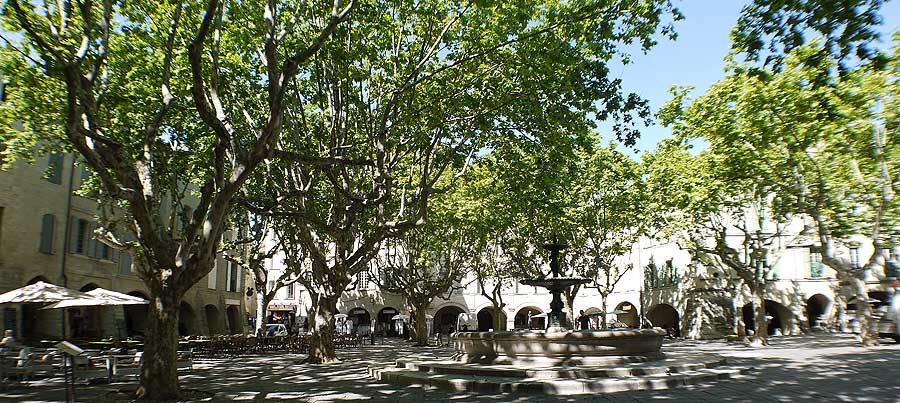 Uzès © VF