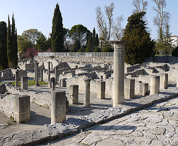 Vaison-la-romaine