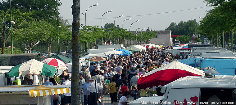 Marché de Velleron