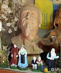 Santons Magali Montagard la Crémade © VF