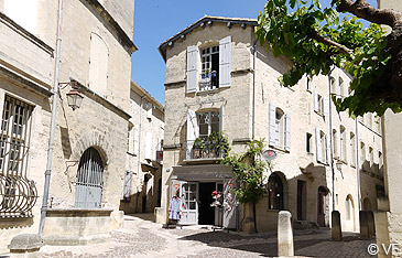 Uzès