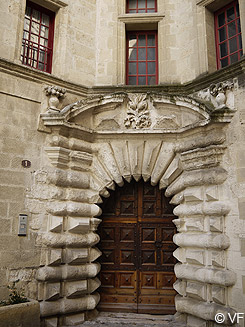 Uzès